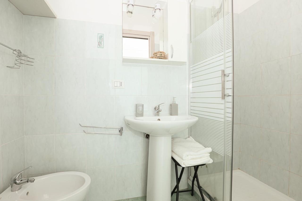 Affittacamere "San Martino Rooms" Genova Eksteriør billede